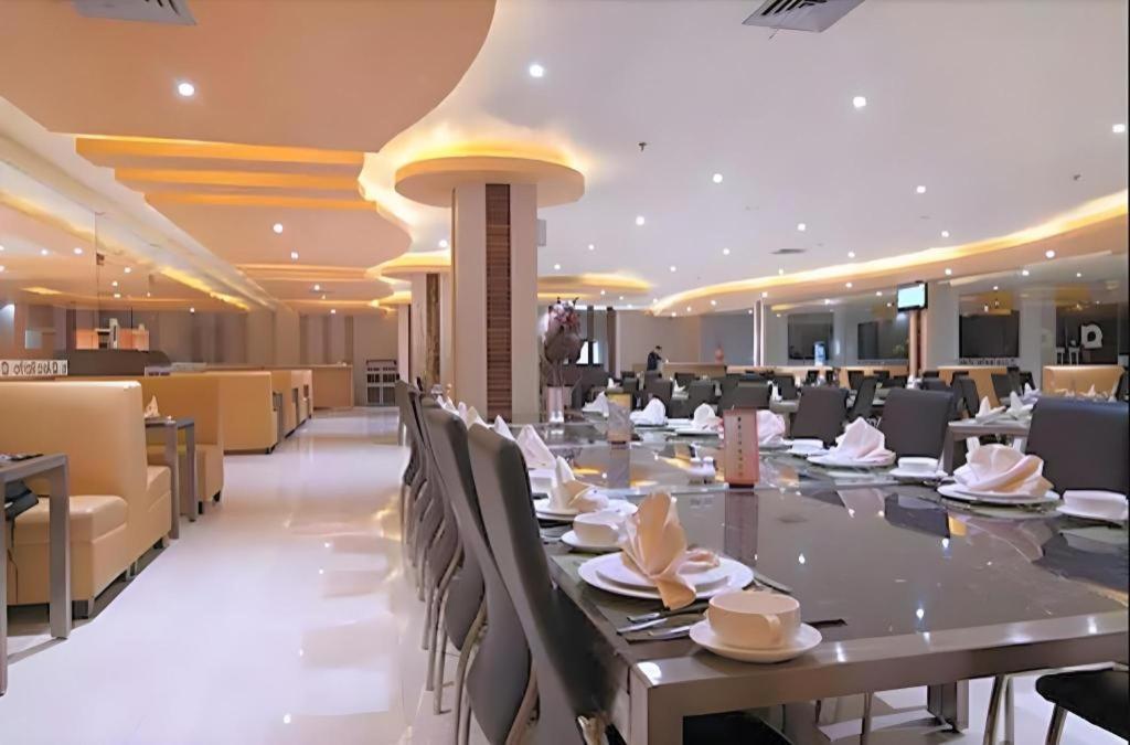 Aria Barito Hotel Банджармасін Екстер'єр фото