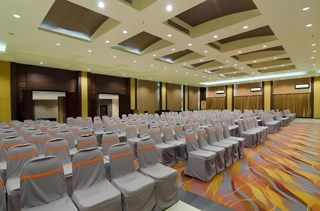 Aria Barito Hotel Банджармасін Екстер'єр фото